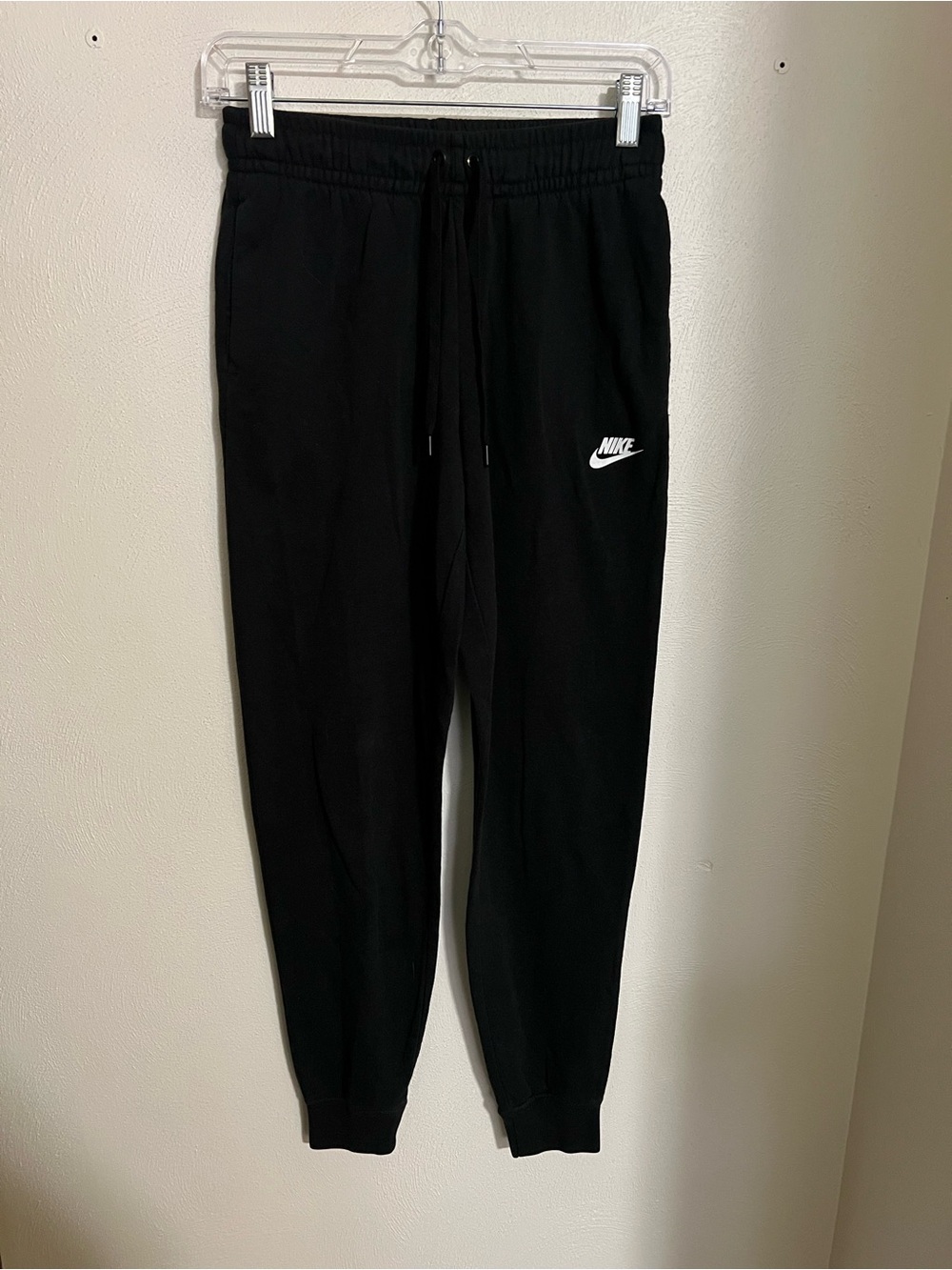 NIKE Classic Club Fleece Athletic Athleisure Jogger Sweatpants Black‎ Women’s XS